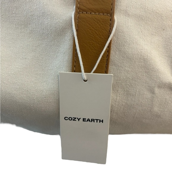 Cozy Earth Large White Ivory Canvas Duffle Bag - Travel in Style - Picture 7 of 11